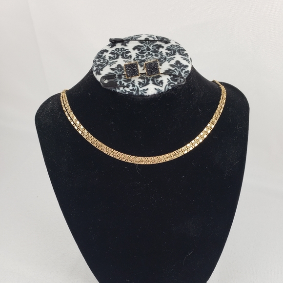 Violet Harper Isla Layered Necklace with Black Druzy Earrings - Picture 7 of 8